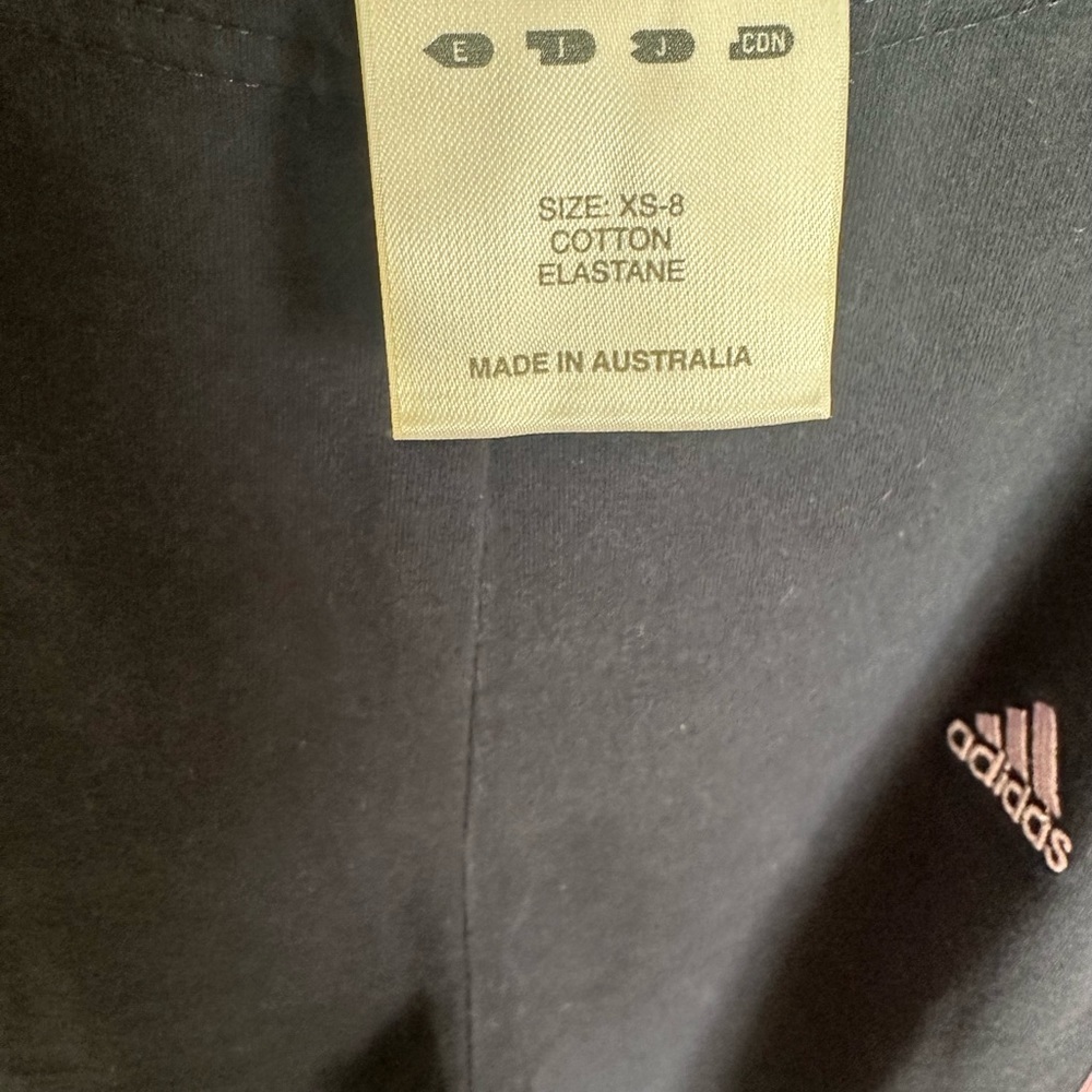 Adidas - Picture 2 of 2
